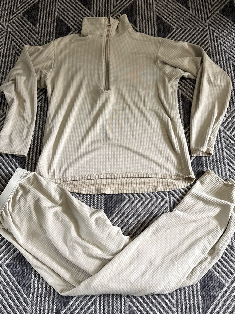 US Army Mid Weight Cold Weather Shirt Pant Combo Large Regular Waffle Thermal